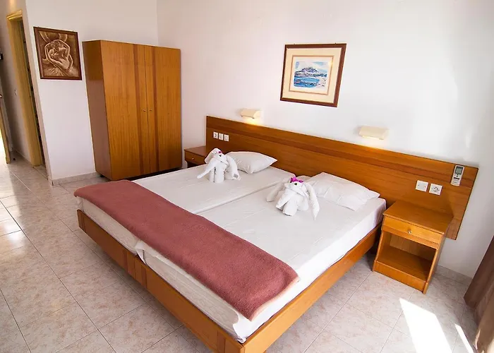 Stella View Studios 3*